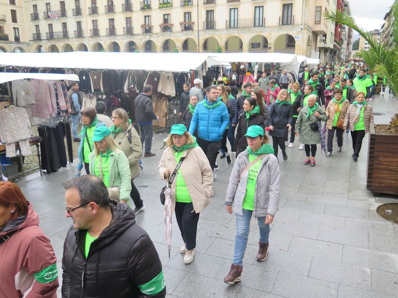 La marcha contra el cáncer de Urretxu y Zumarraga, en imágenes