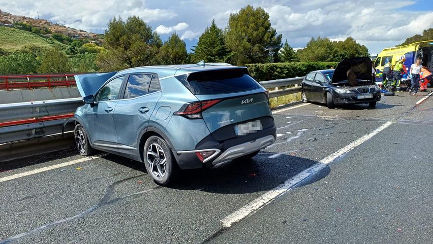 Cinco personas heridas en un accidente de tráfico en la Autopista de Navarra (AP-15) en Pueyo