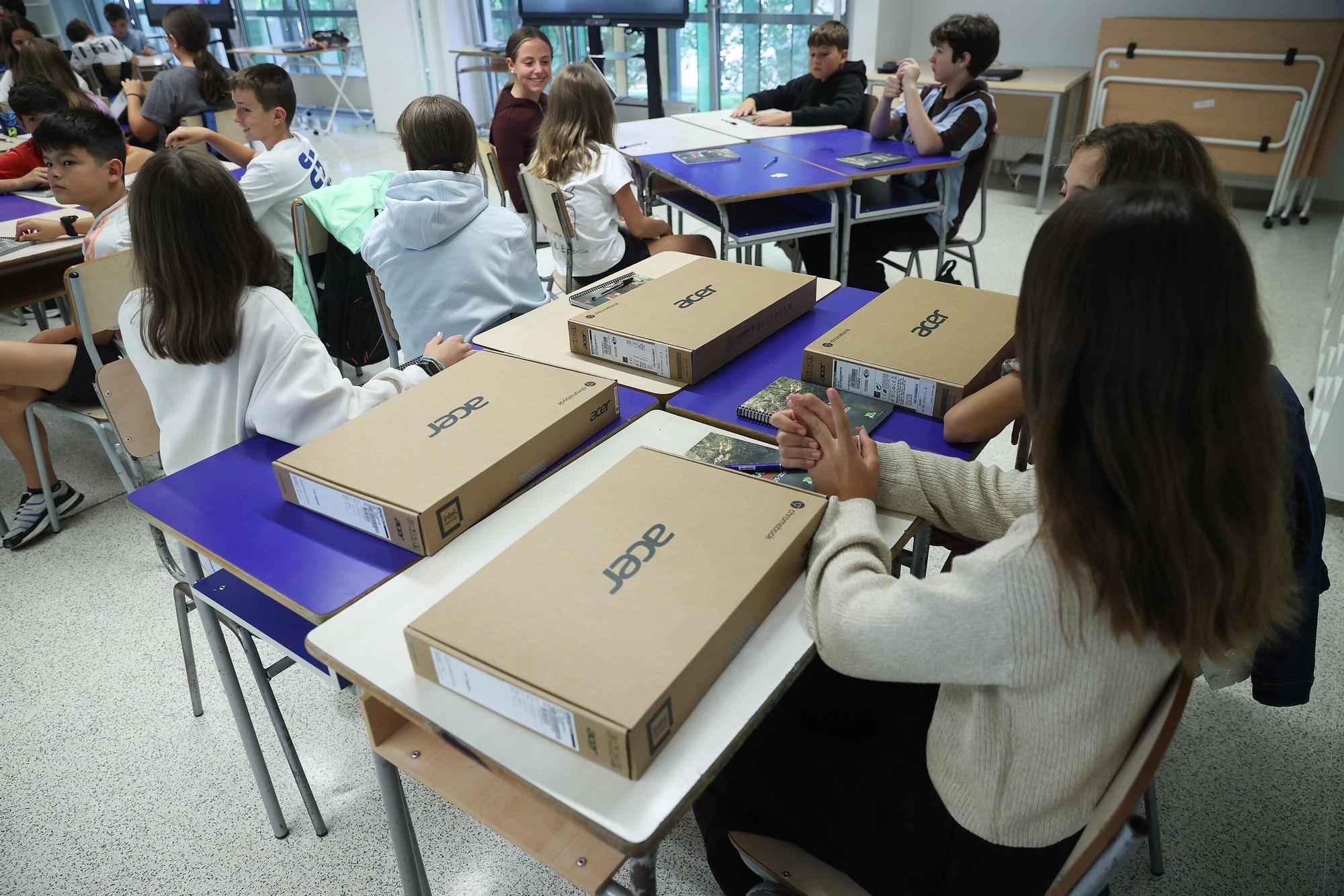 Inicio de curso de secundaria en la ikastola San Fermín en Zizur