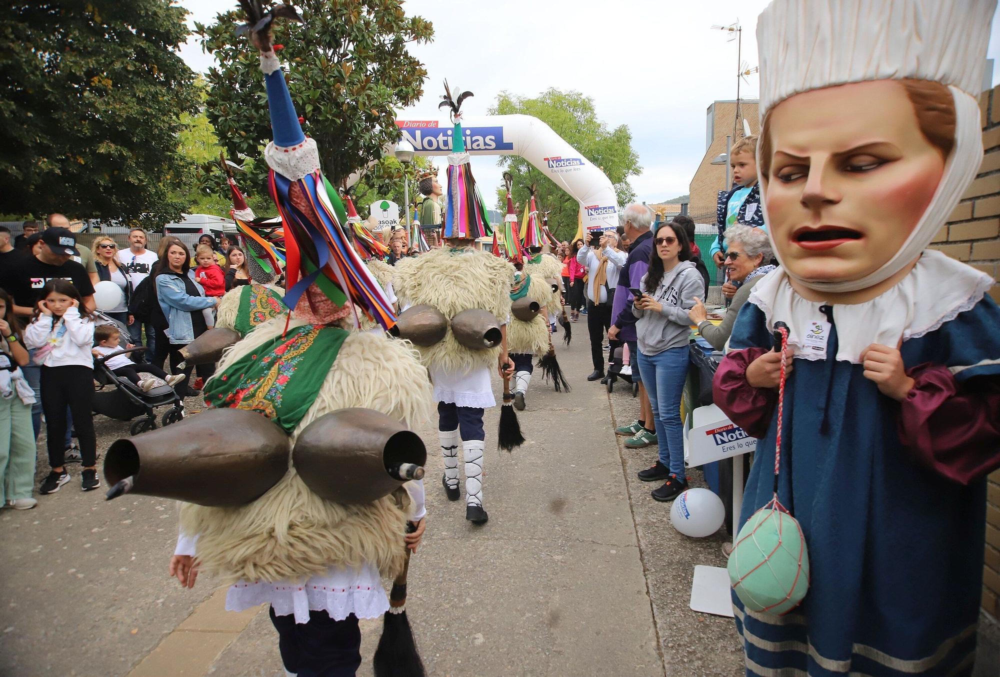 Fotos: Nafarroa Oinez 2025 en la ikastola Paz de Ziganda de Villava - Atarrabia