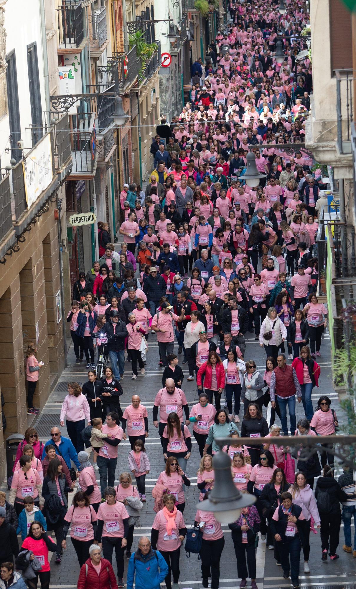 Fotos de la Carrera contra el Cáncer de Mama de Saray en Pamplona 2025