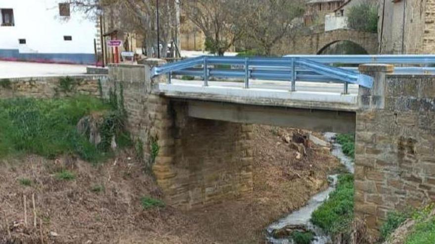 Olleta contará con una nueva pasarela peatonal sobre el río Sánsoain para mejorar la seguridad vial