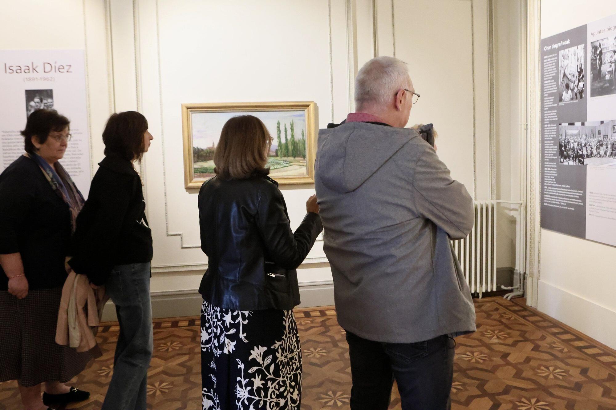 En imágenes: Presentación de la exposición “Isaak Díez (1891-1962). Vida y obra de un artista” en el Museo de Bellas Artes