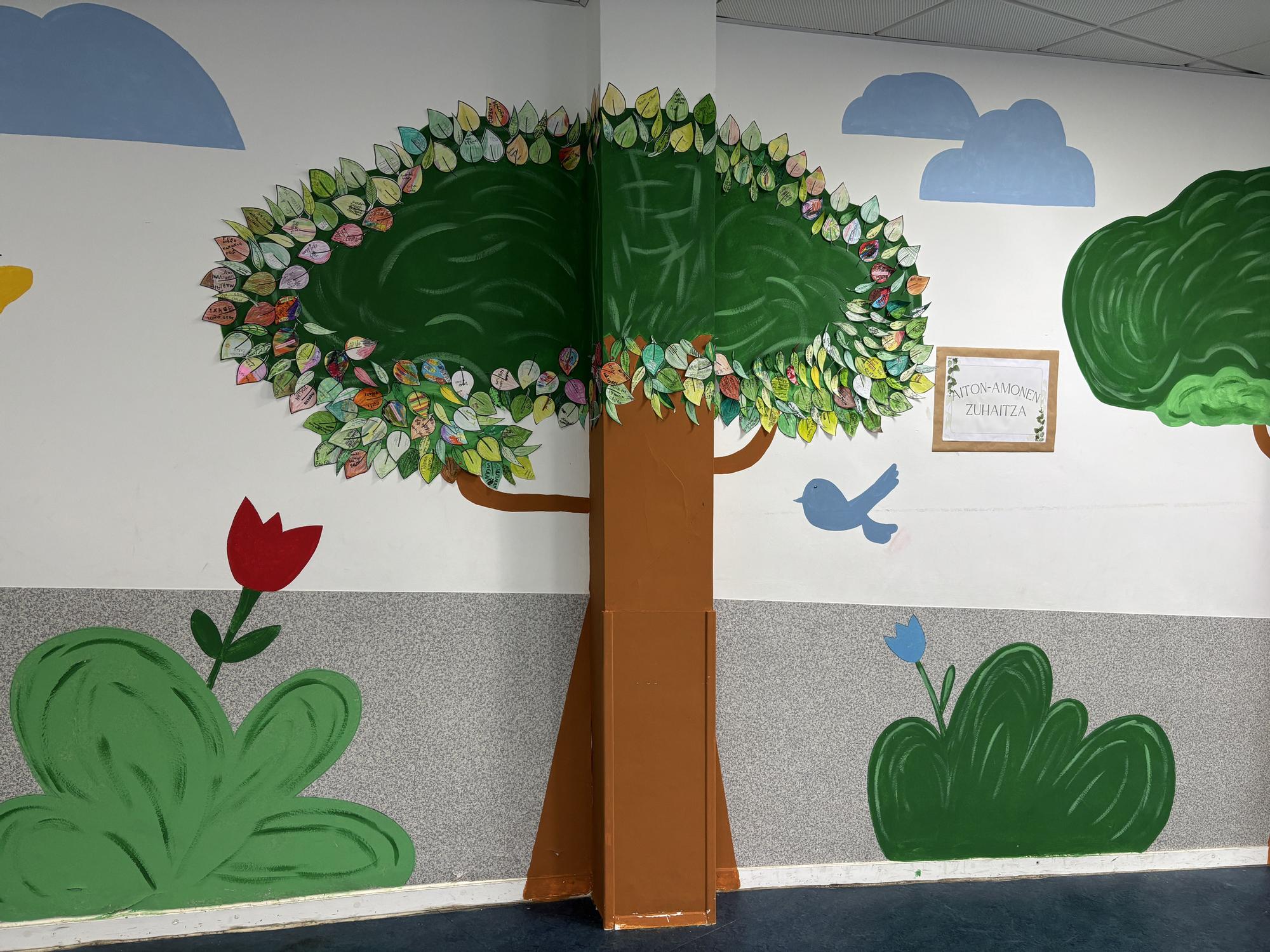 Así fue el Aiton-Amonen Eguna de Ama Guadalupekoa Ikastetxea de Hondarribia