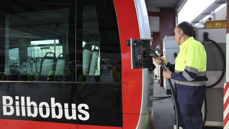 Bilbobus reduce 426 toneladas de CO2 en un año tras abastecerse de la energía del metro