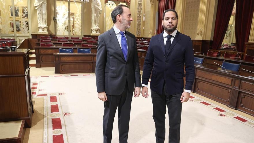 Vox respalda a los dirigentes apartados en Baleares y expulsará a los cinco diputados críticos con la dirección del partido