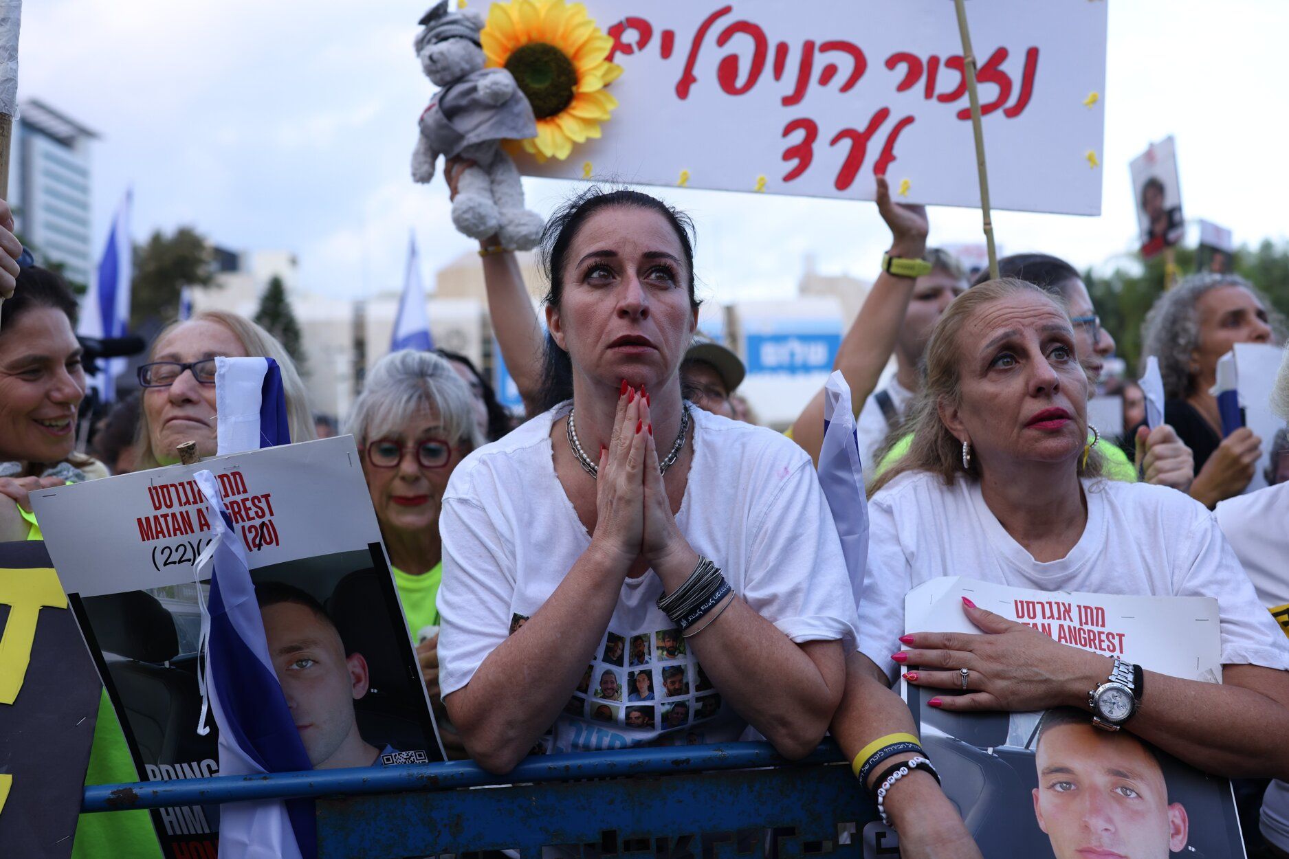 Tel Aviv se despierta expectante ante la liberación de los rehenes en Gaza