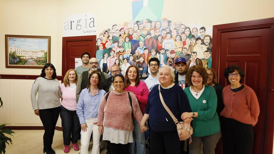 Bizkaia destina casi 320.000 euros a apoyar a las personas con discapacidad