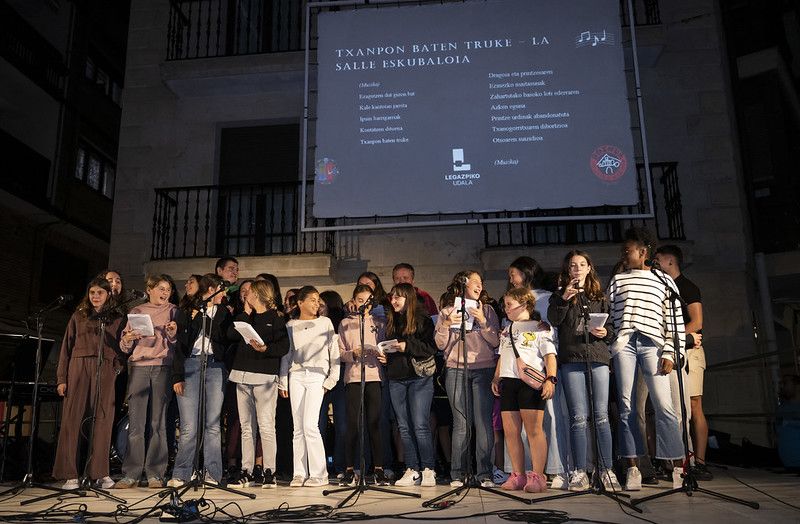 Kantu Afaria y concurso gastronómico en las Agorreko Santikutzak de Legazpi