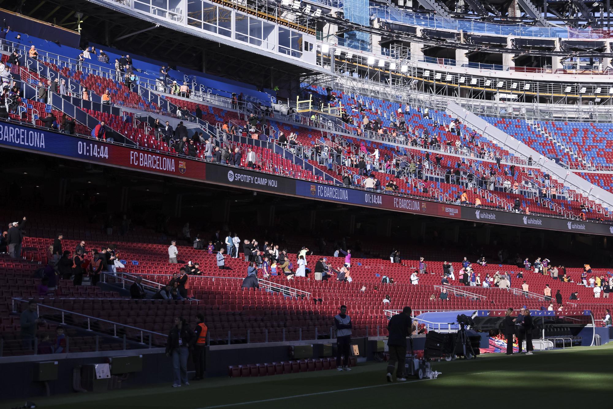 Fotos del nuevo Spotify Camp Nou en el primer día con público