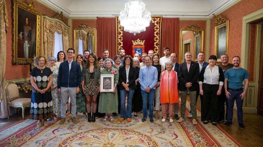 Fotos de la recepción a la Coral de Cámara de Pamplona con motivo de la celebración de su 80º aniversario