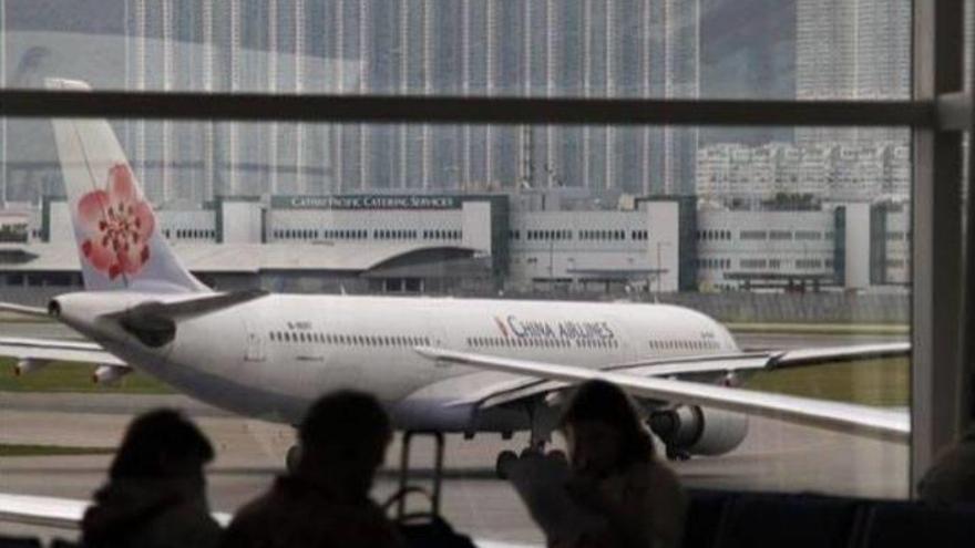 Una mujer que dio a luz en un avión taiwanés será encausada para que pague los gastos del parto