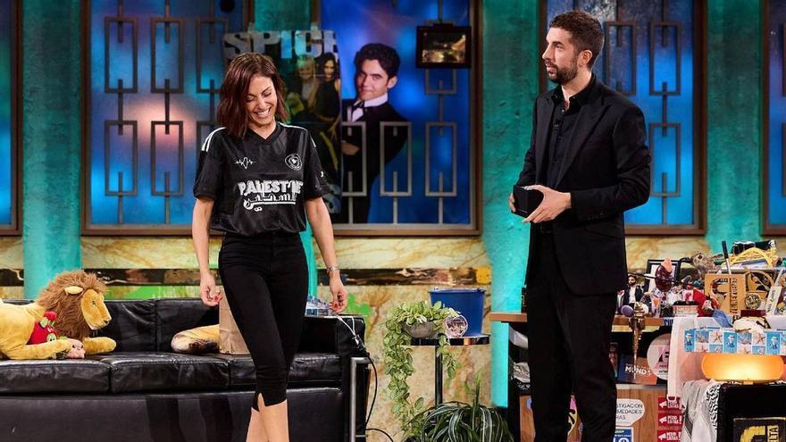 La reflexión de Hiba Abouk sobre sus relaciones amorosas deja sin palabras a Broncano: "Podía haberme ahorrado el 45%"