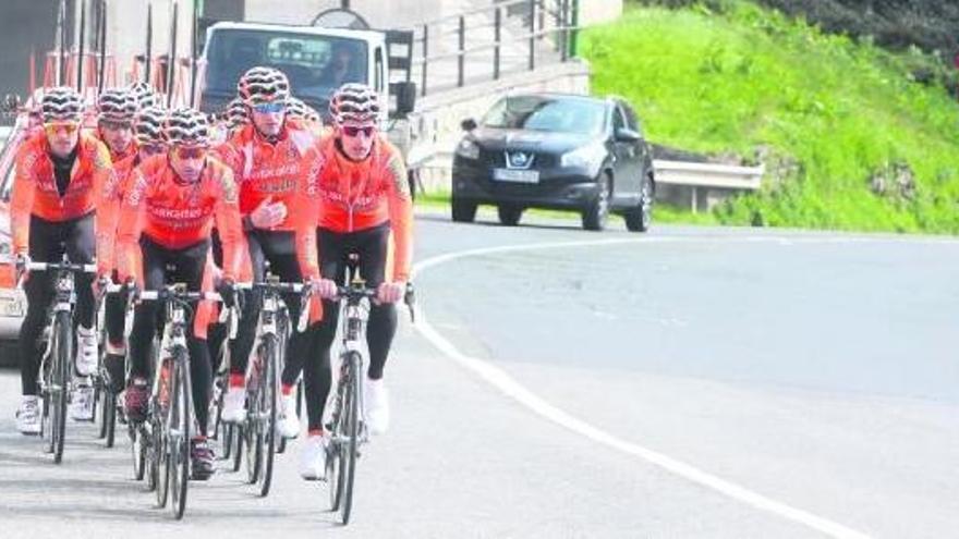 &quot;Samuel es capaz de ganar la Vuelta&quot;
