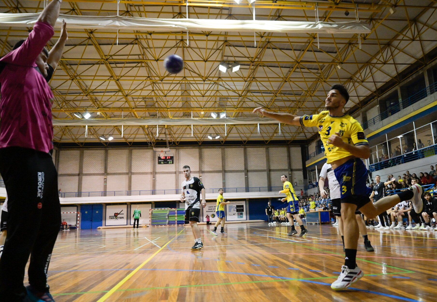 El Irudek Bidasoa Irun, campeón de su décima Euskal Kopa consecutiva ante Amenabar Zarautz