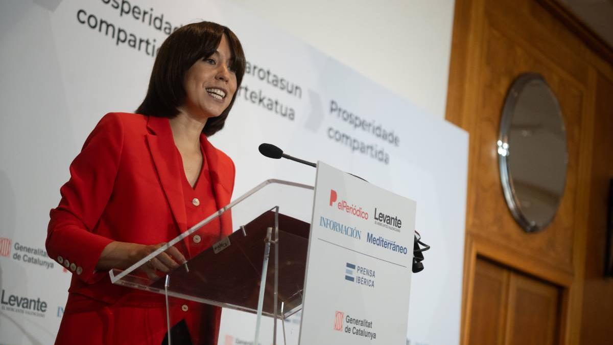 La ministra de Ciencia, Innovación y Universidades, Diana Morant, durante un desayuno informativo
