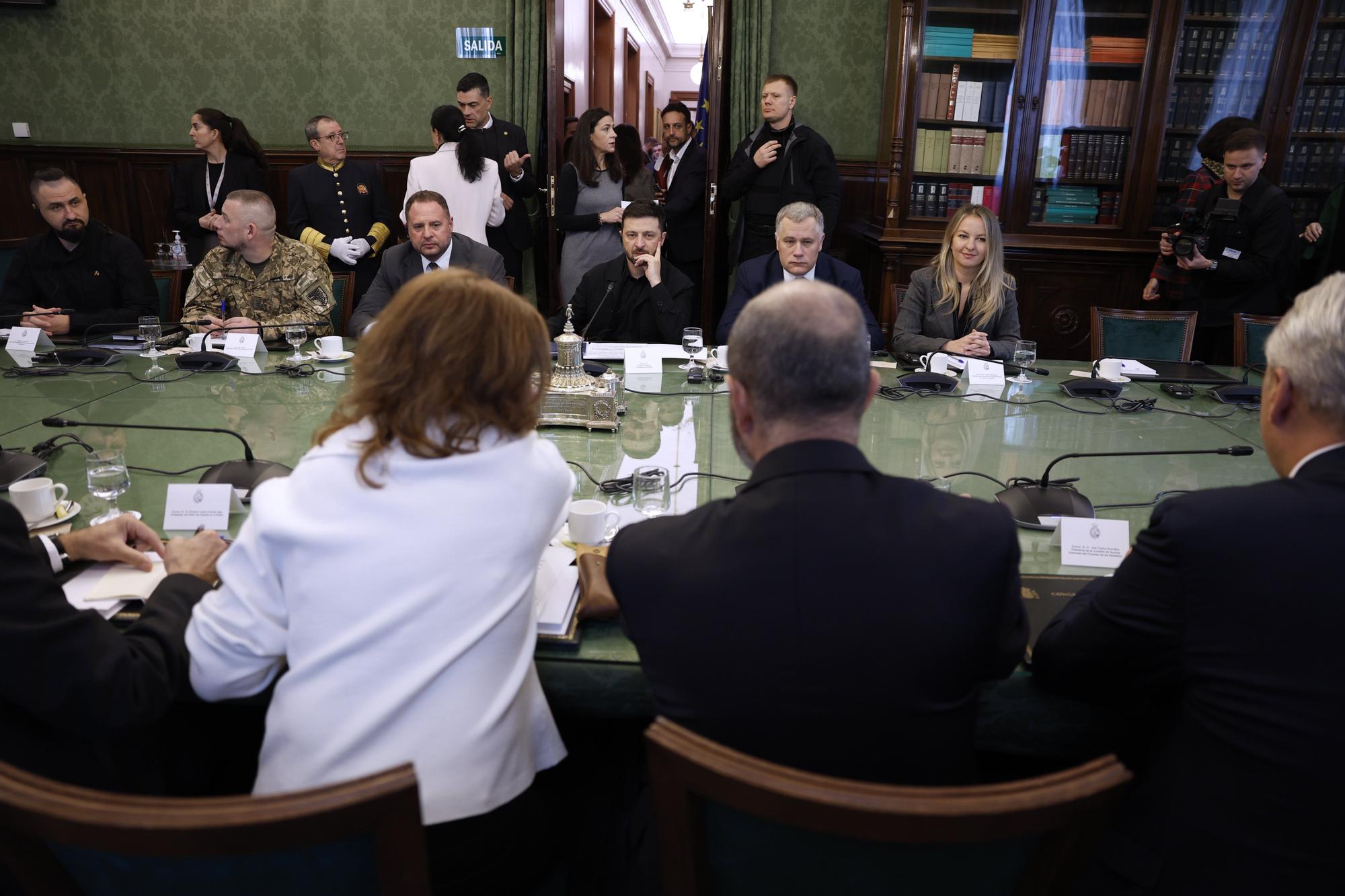 En imágenes: Zelenski inicia en el Congreso su tercera visita oficial a España y se reúne con Armengol y Rollán
