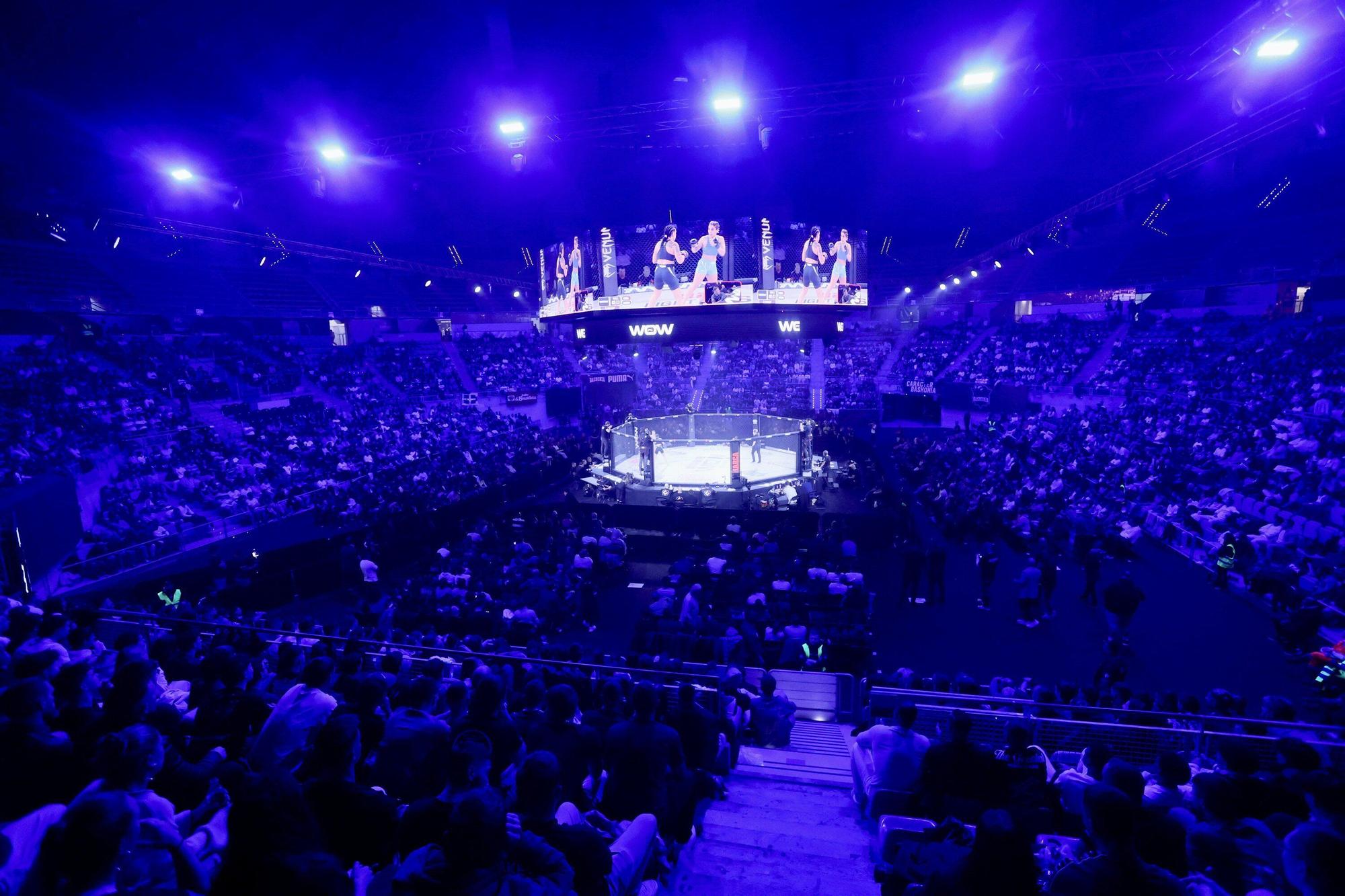 En imágenes: El Buesa se rinde al MMA con Topuria como estrella