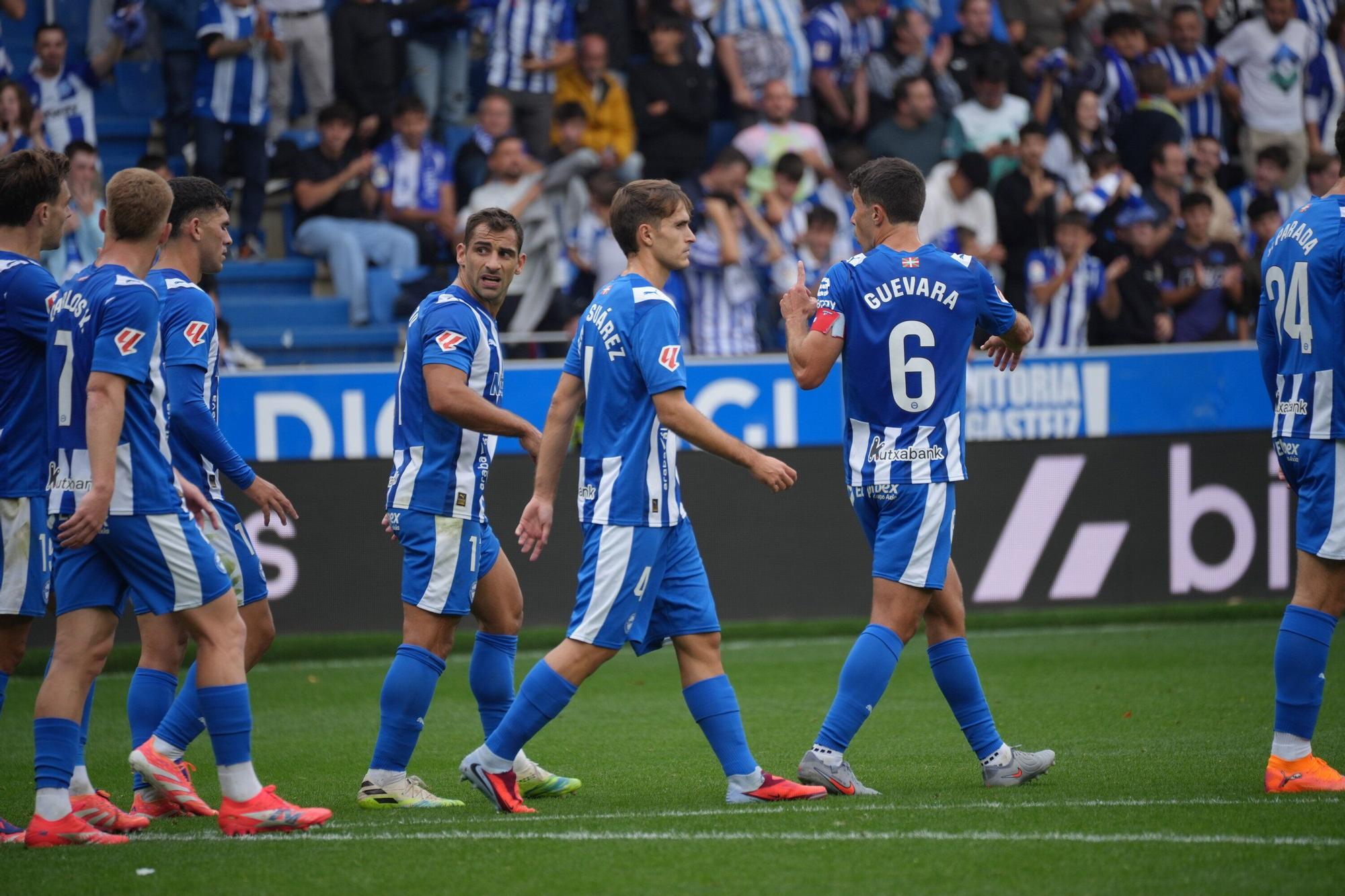 En Imágenes: El Alavés se impone al Elche