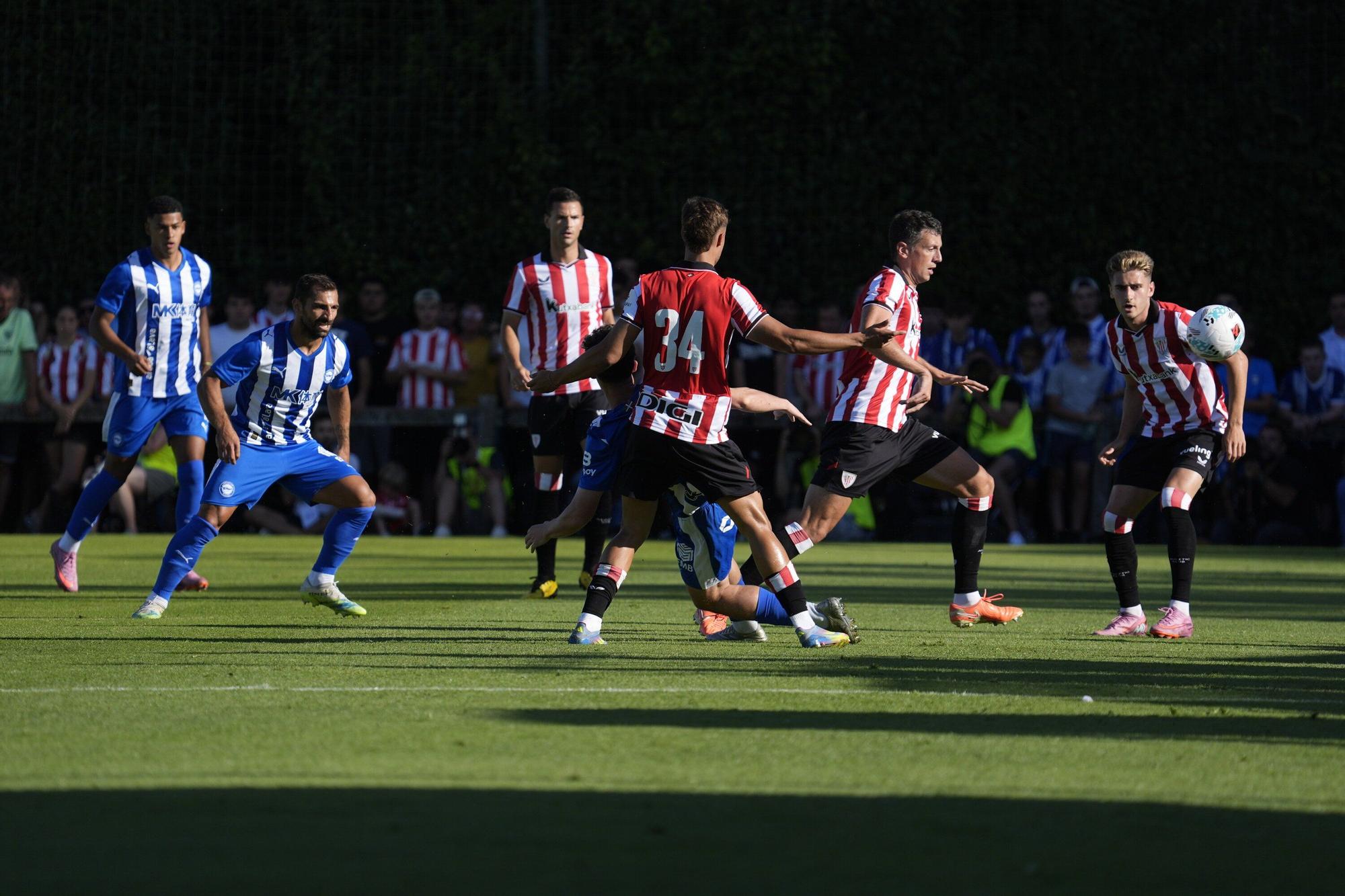 En imágenes: Ilusionante estreno del Alavés en Laguardia (1-0)