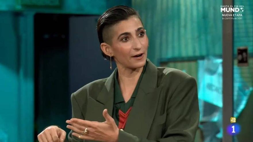 &#039;La Revuelta&#039;: Alba Flores sorprende revelando el ritual con el que &quot;pidió permiso&quot; a su familia para vivir más que su padre