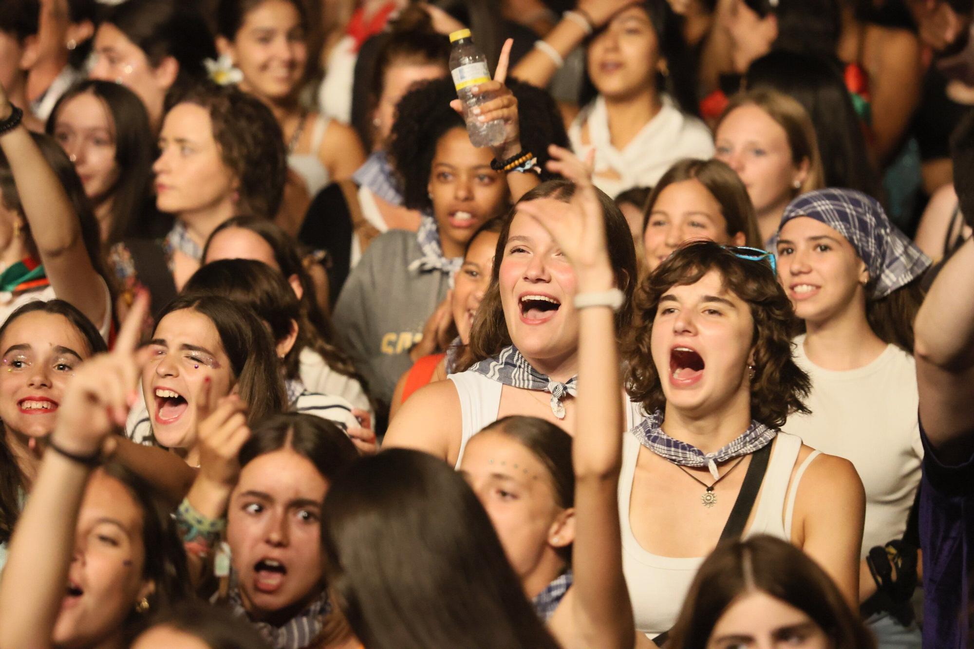 En imágenes: Bulego hace disfrutar al público de La Blanca en Los Fueros