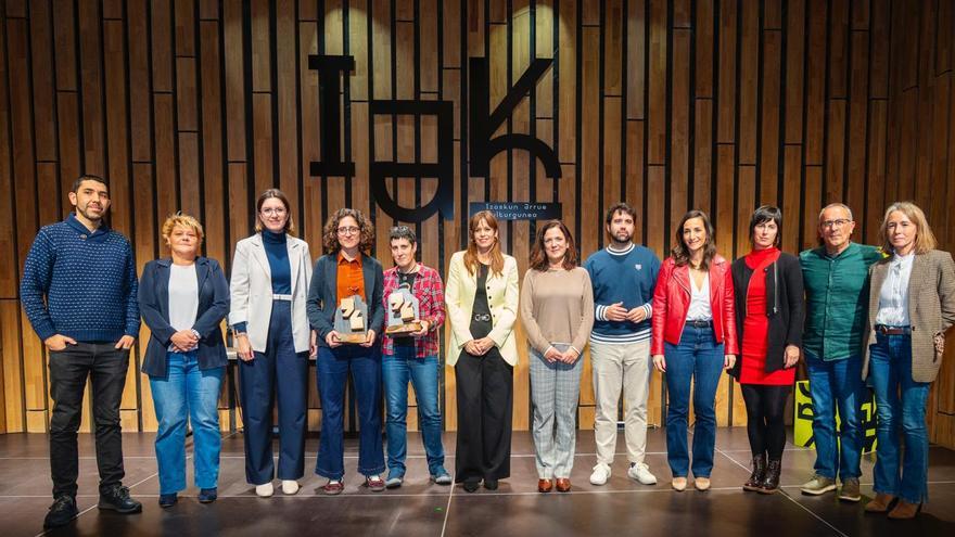 ‘Vitoria-Gasteiz’ sariek Naroa Zubillaga eta Irene Hurtado de Saratxo saritu dituzte haur- eta gazte-literaturako euskarazko itzulpen onenengatik