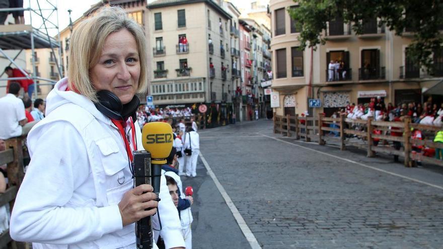 Fallece la periodista navarra Elvira Obanos