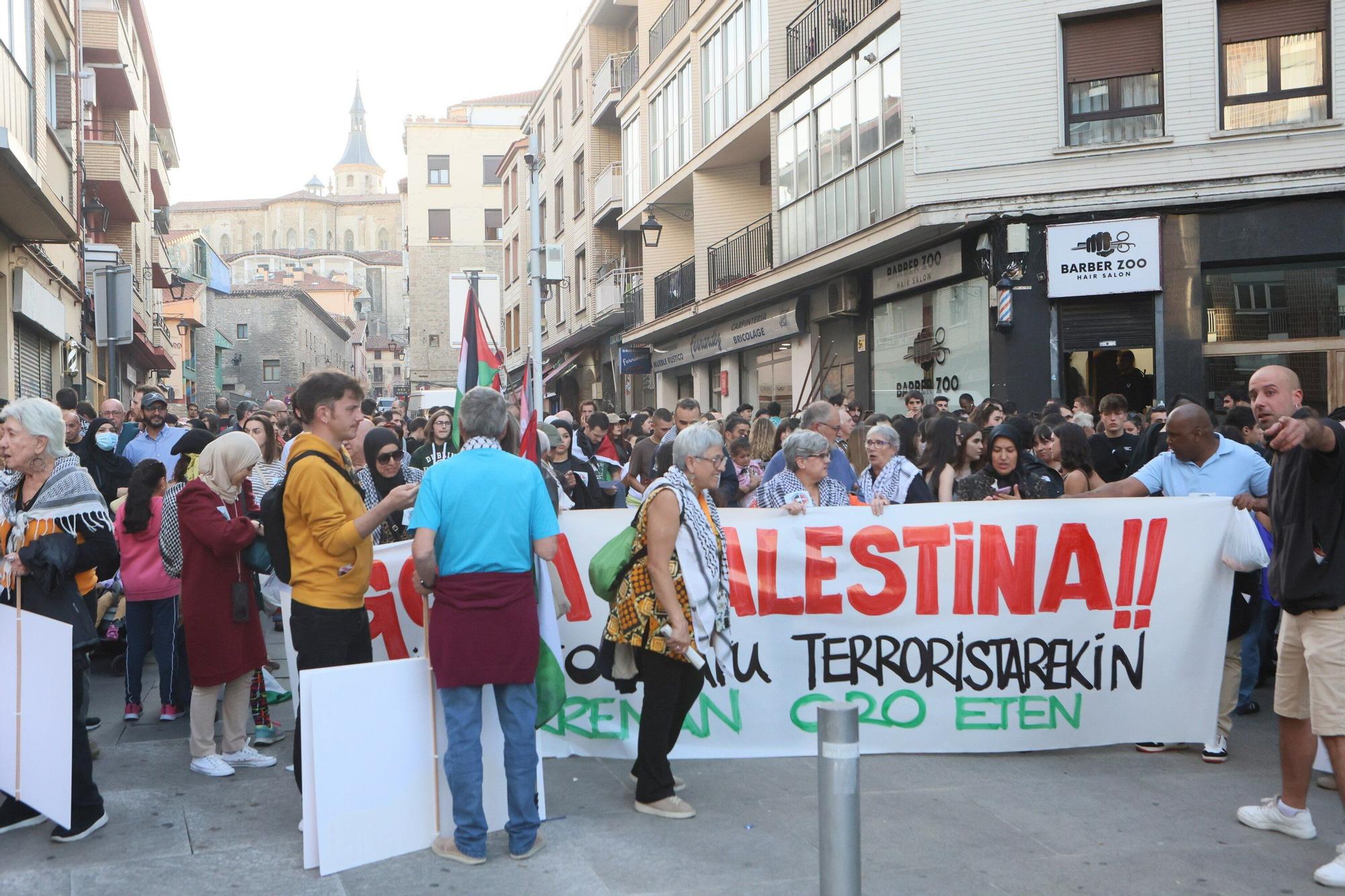 En imágenes: Vitoria protesta contra el genocidio en Gaza