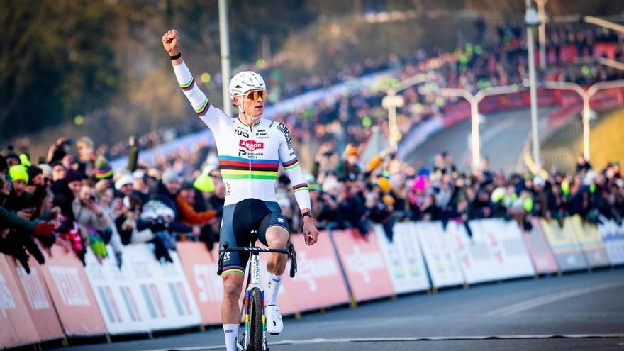 Van der Poel no necesita mancharse