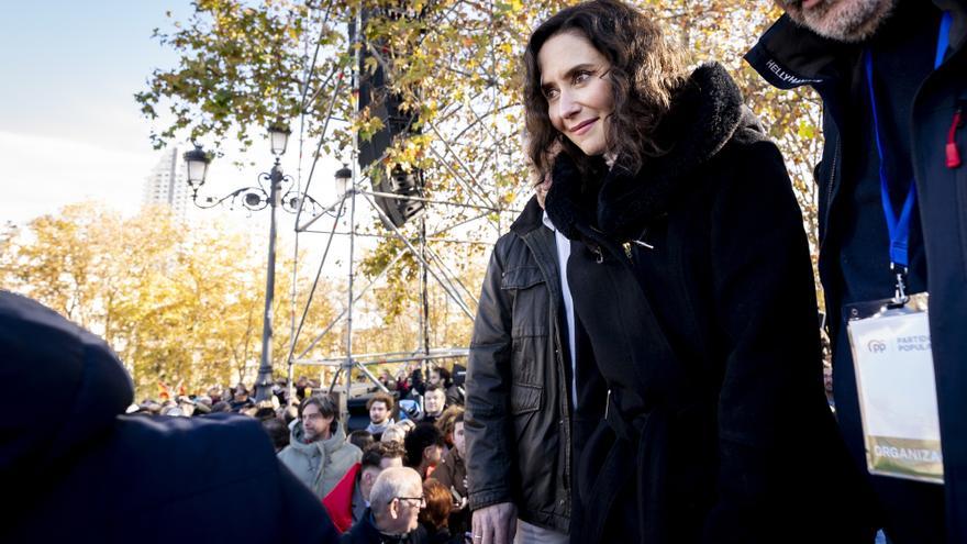 Brutal repaso de un historiador vasco a Ayuso por decir que ETA prepara un &quot;asalto en Euskadi y Navarra&quot;