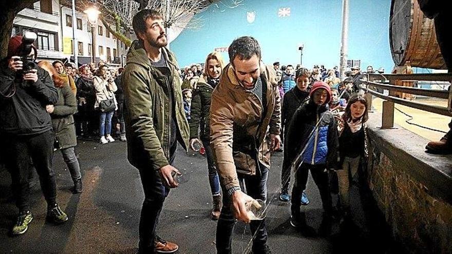 Hernani inicia su temporada de txotx