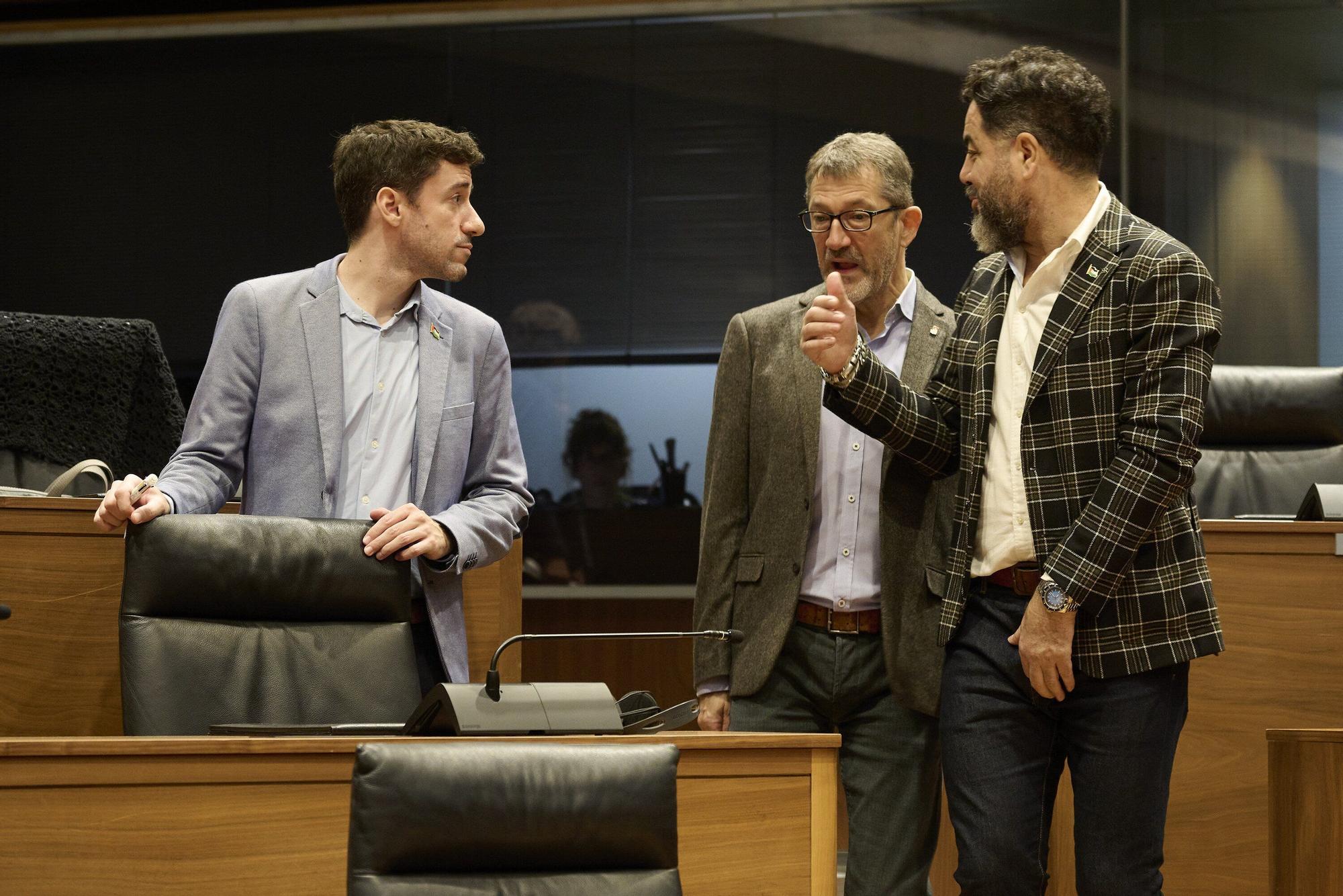 Fotos del pleno del Parlamento de Navarra de este 6 de noviembre