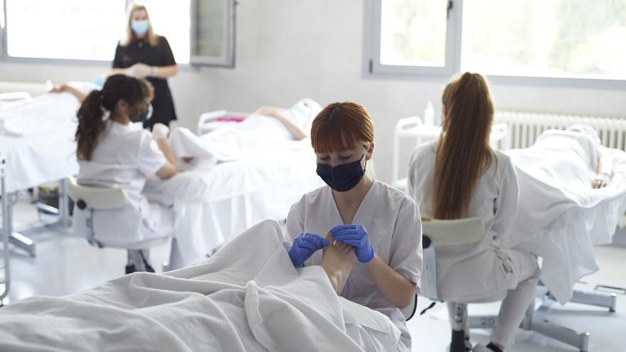 Claves del Estatuto del Becario: multas de hasta 225.000 euros y 480 horas de prácticas como máximo