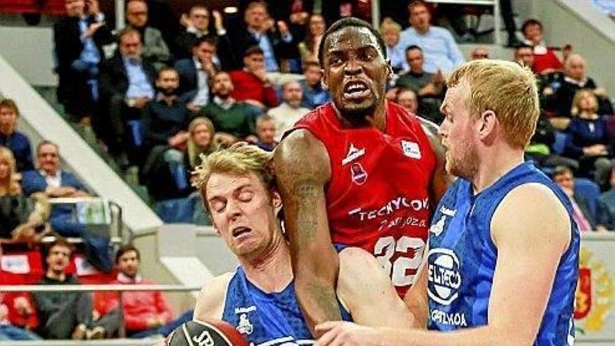 Varnado, pívot del Tecnyconta Zaragoza, hace falta a Henk Norel