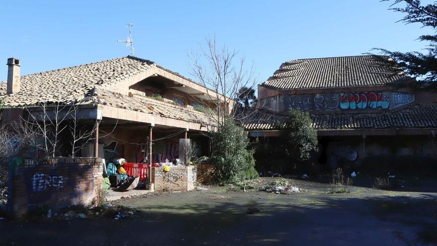 Herido muy grave al caer por el hueco del ascensor del antiguo convento abandonado de las Agustinas
