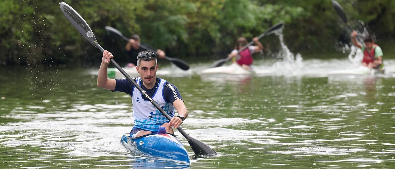 Fotos de Aritz Martiartu Orta, 5º en una prueba de 125 millas de K2 en Londres