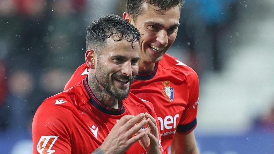Doble aniversario valenciano en Osasuna