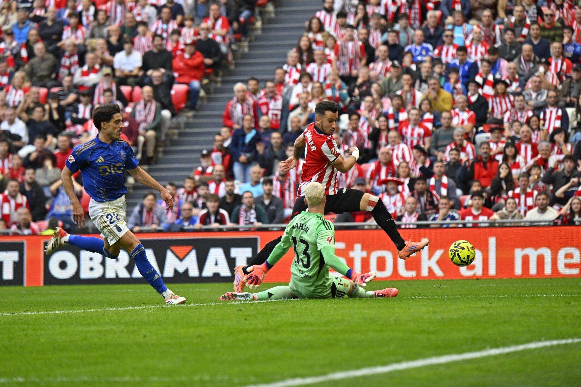 Athletic-Real Oviedo, en imágenes