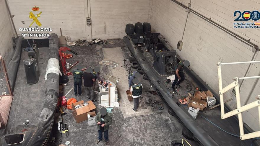 Registran dos pisos y hallan dos narcolanchas en Bizkaia en una macrooperación contra el tráfico de drogas