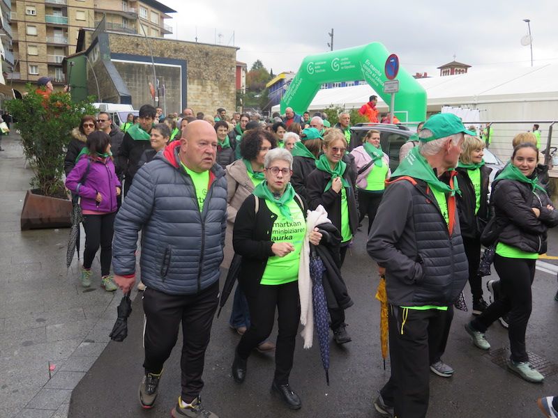La marcha contra el cáncer de Urretxu y Zumarraga, en imágenes