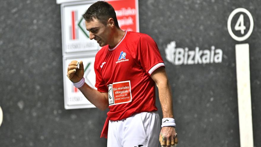 Etxeberria se hace con su primera txapela del Cuatro y Medio en Bilbao (22 - 11)