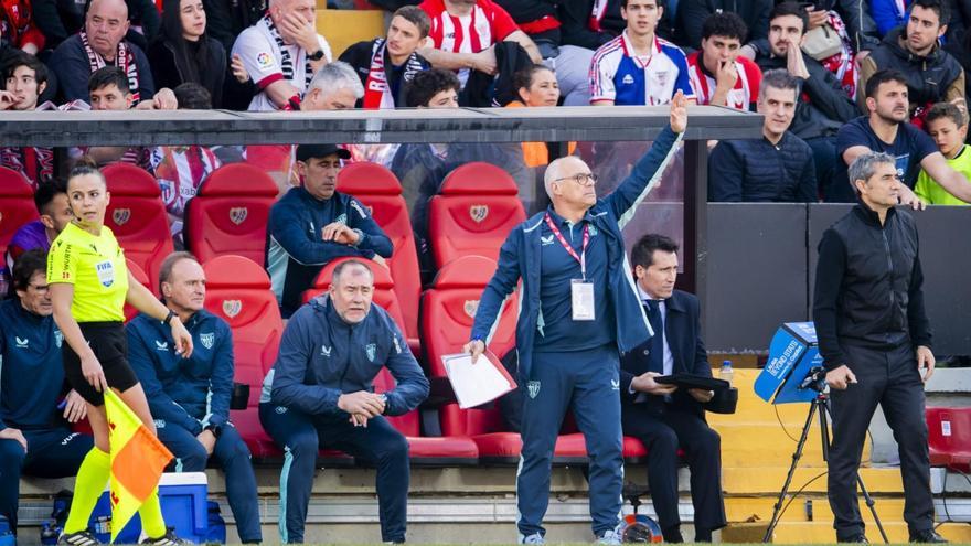 El Athletic reestructura el cuerpo técnico del primer equipo