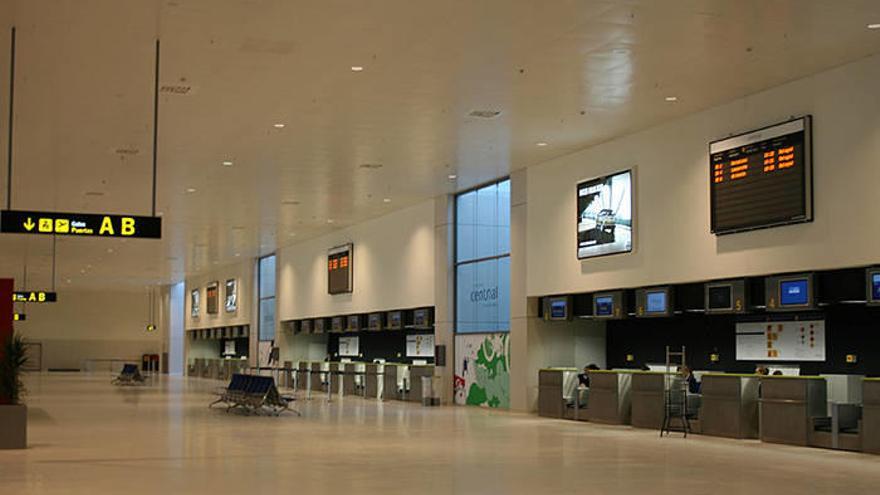 Almodóvar grabará parte de su nueva película en el aeropuerto de Ciudad Real