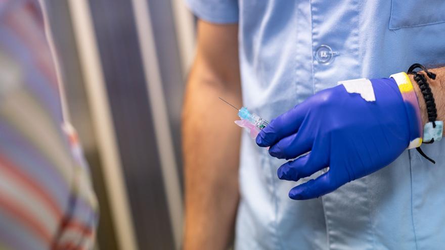 Osakidetza llama a vacunarse contra la gripe ante un posible adelanto de la curva de contagios