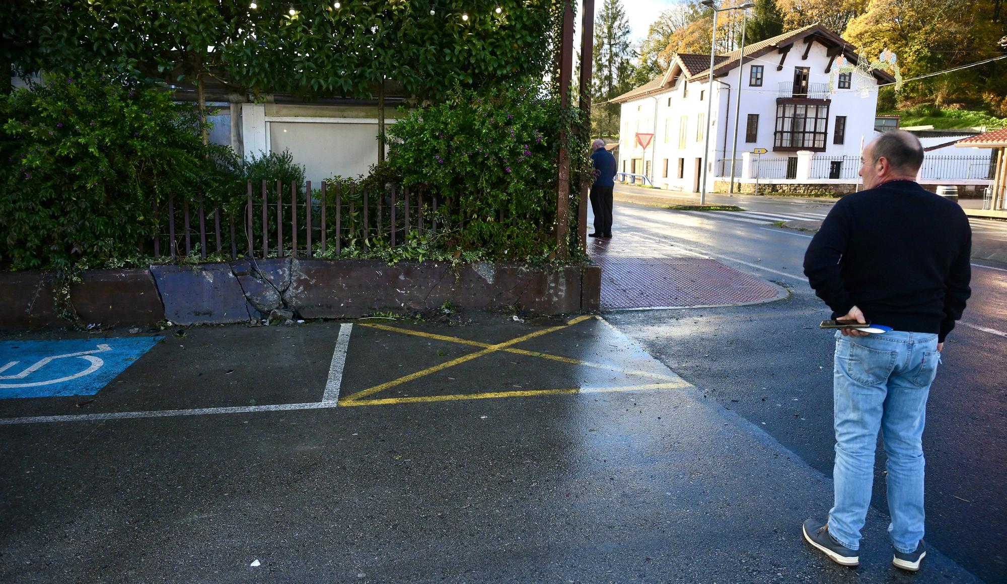 En imágenes: Fallecen tres jóvenes en un accidente de tráfico en Cabezón de la Sal