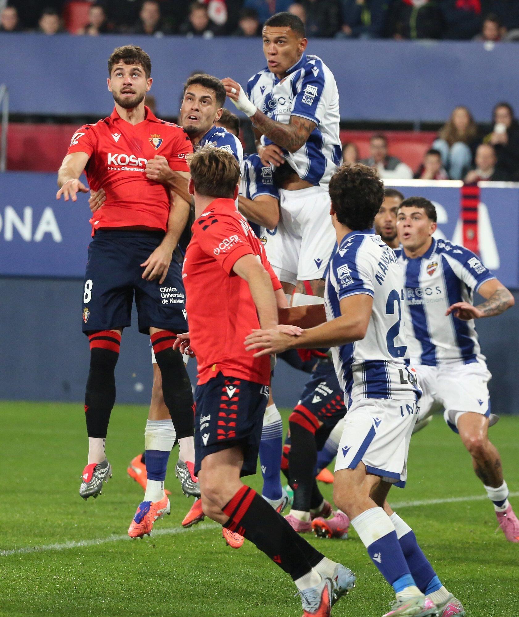 Fotos del partido Osasuna-Levante