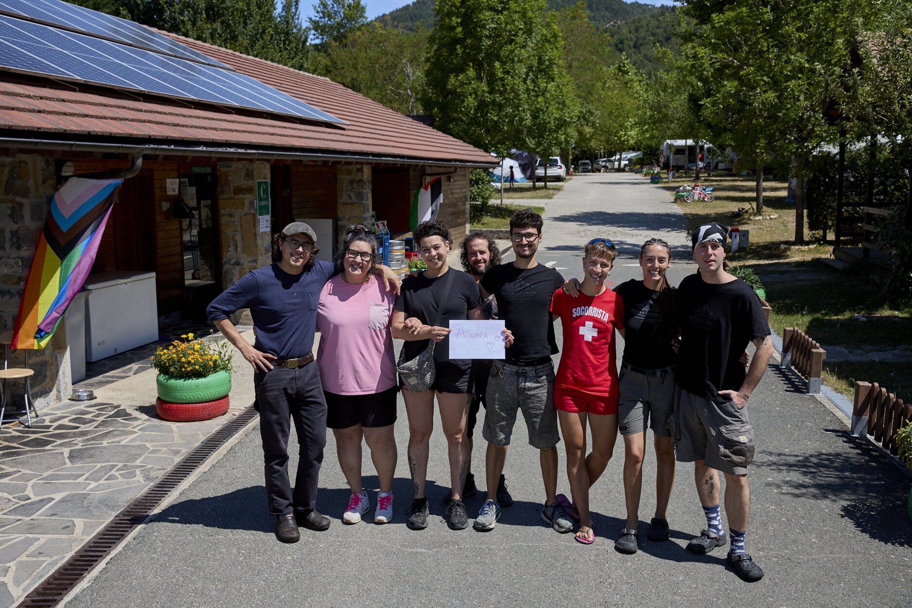Fotos de turistas en el camping Murkuzuria en Esparza de Salazar