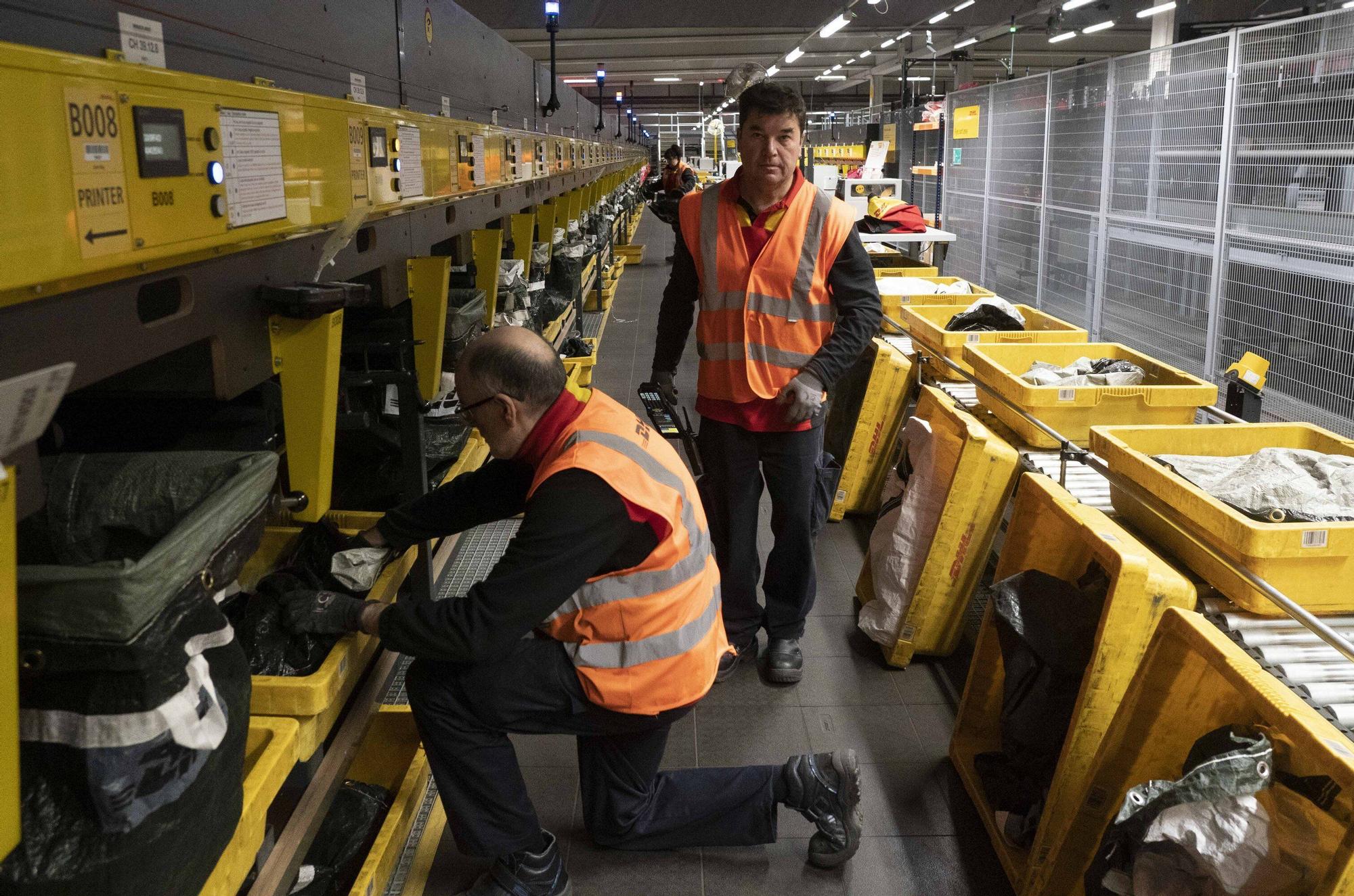 Reportaje sobre la actividad de DHL en Foronda