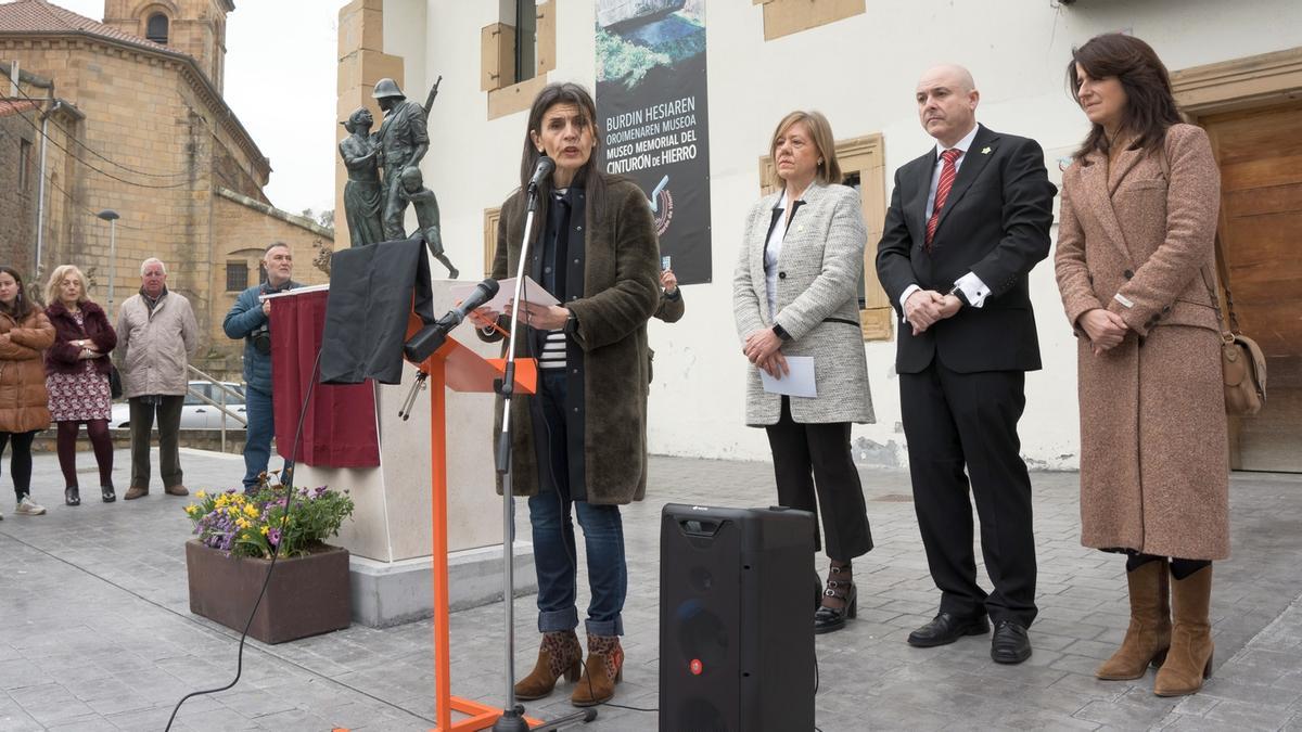 La consejera de Igualdad, Justicia y Políticas Sociales, Nerea Melgosa, durante el acto sobre memoria celebrado en Berango.